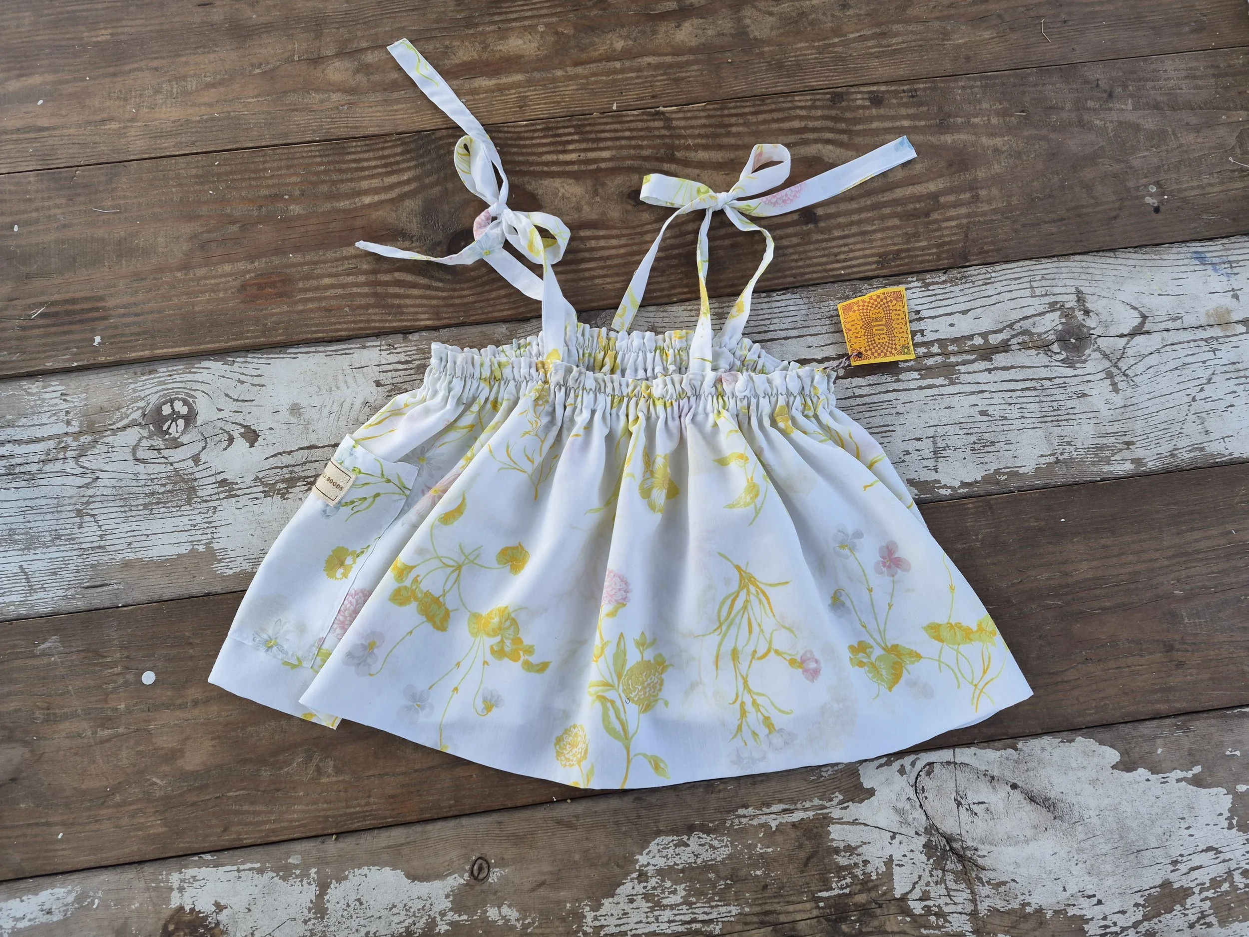 Cropped Bow Top Size Large