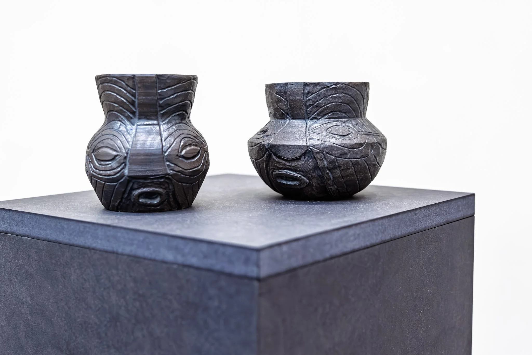 Freddy_Houndekindo_ceramic_art_choreography_Dance_Clay_Fry Figure1.jpg