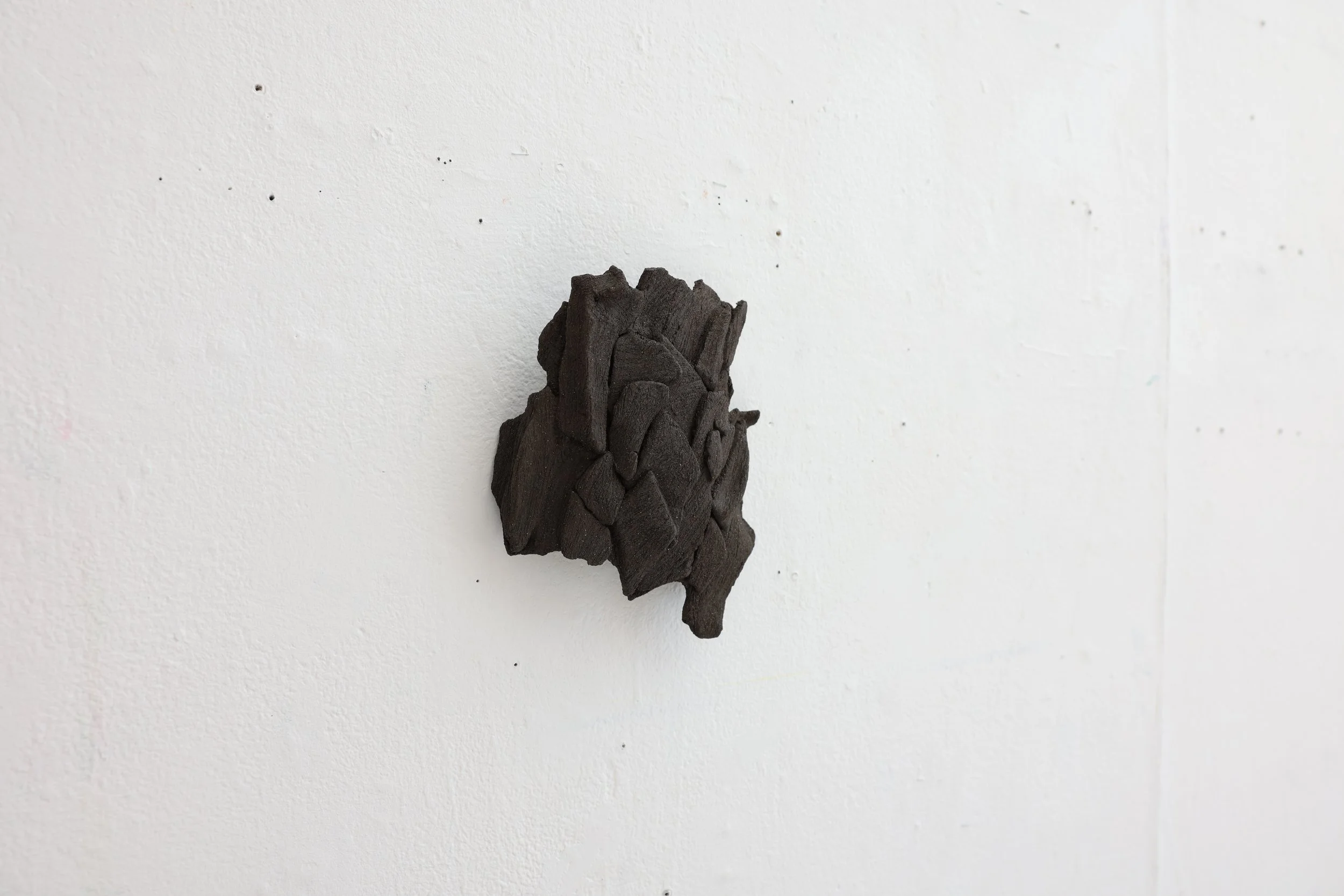 Freddy_FaT5_WallFreddy_Houndekindo_ceramic_art_choreography_Dance_Clay_Figure a Tree.JPG