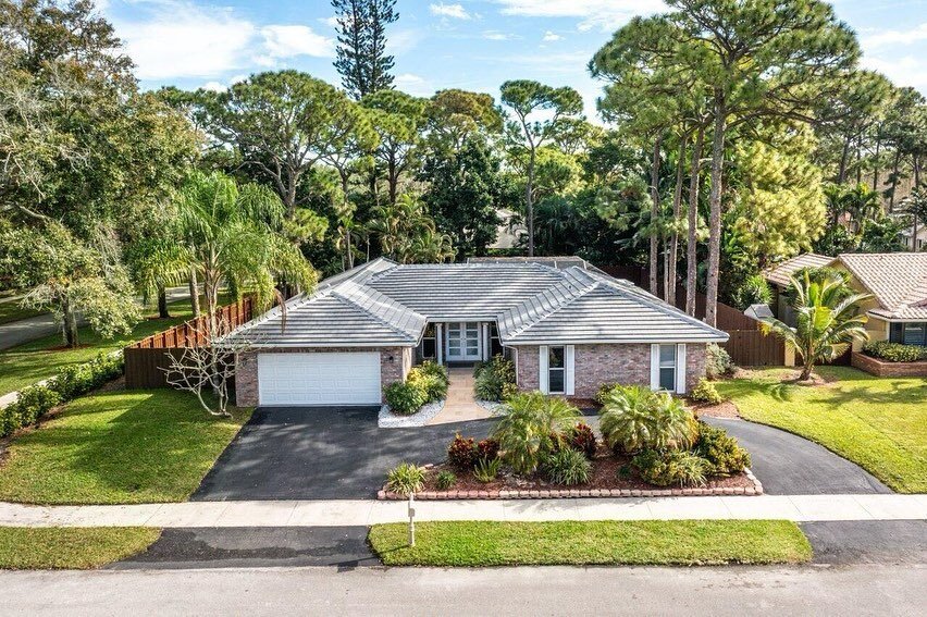 A Boca Beauty! Another home insured by @milnergroupfl

Advising clients on their insurance options is one of our specialties. We take pride knowing that you are getting the best coverage at a competitive rate. We&rsquo;re also available 24/7 if you e