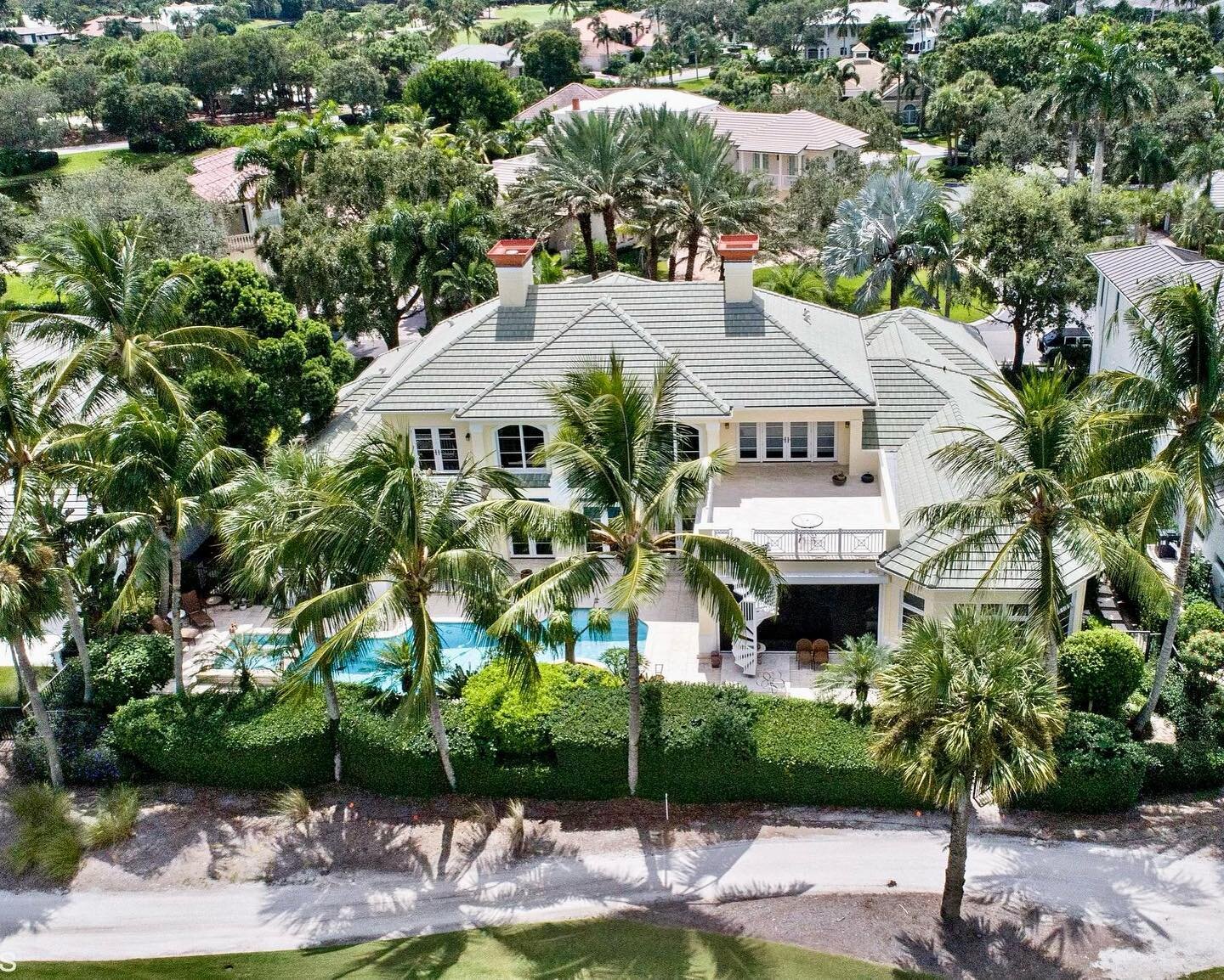 Another year insuring this remarkable property in the Loxahatchee Club! 

Every year, we discuss your policy with you to confirm you have the correct coverages, guaranteeing you the most competitive rate possible! 

#insurancebroker  #southfloridahom