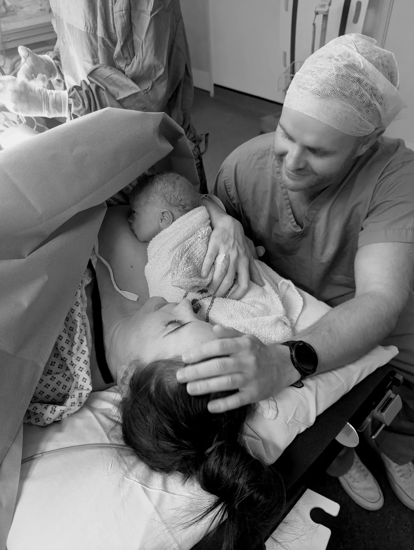 THIS IS WHY I BECAME A DOULA ✨

Everyone assumes you're a doula for the babies! Don't get me wrong I LOVE all the babies I've witnessed being born but for me I became a doula for women, birthing people, their partners and their families.

To support 