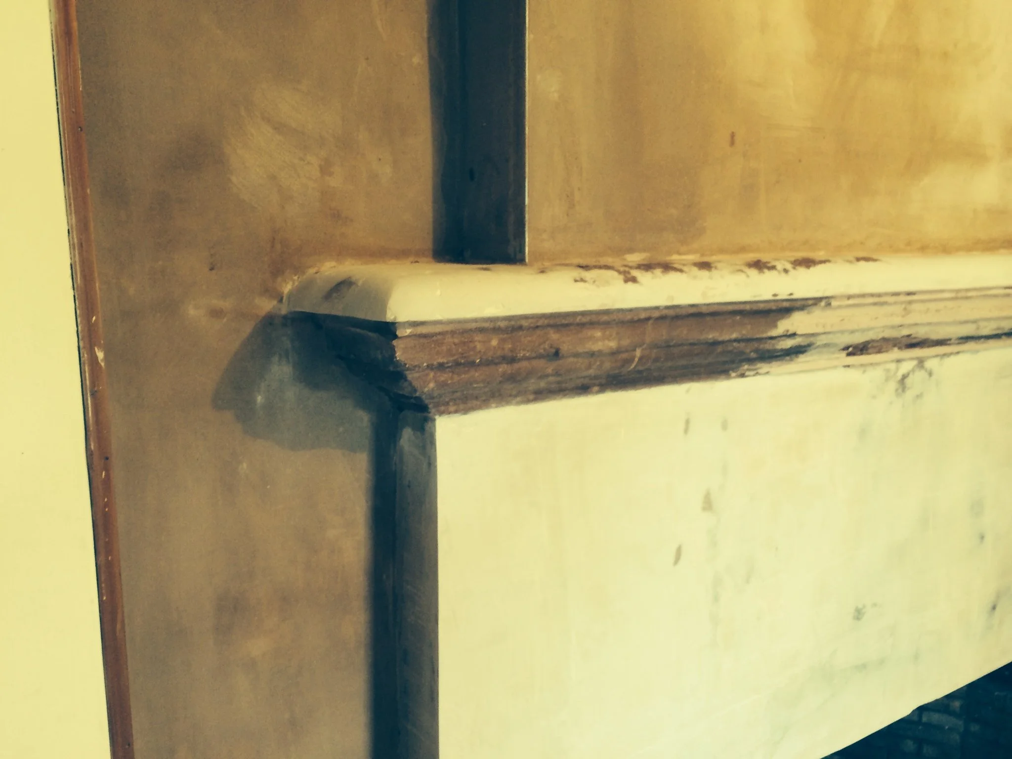 Then I made good all cracks, breaks and defects with an Epoxy Filler.