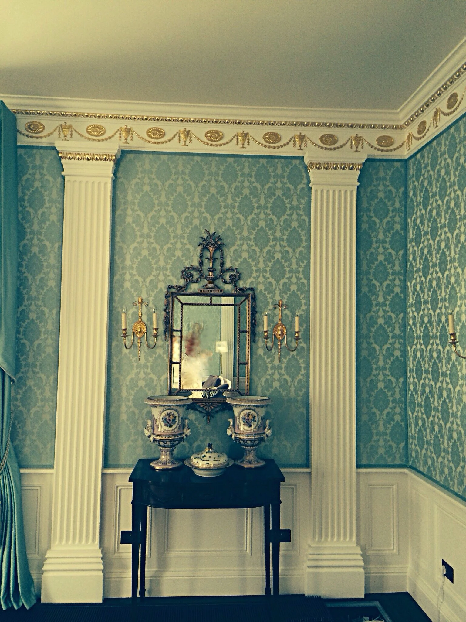 Gilded Cornice and Columns, with Silk Wallcovering. FINISH.