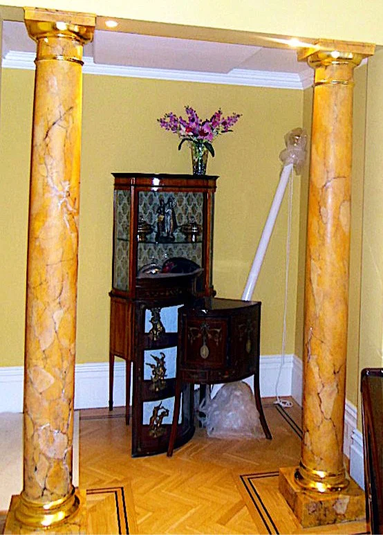Sienna Marbled Columns.......See the MARBLING section in "WORK"