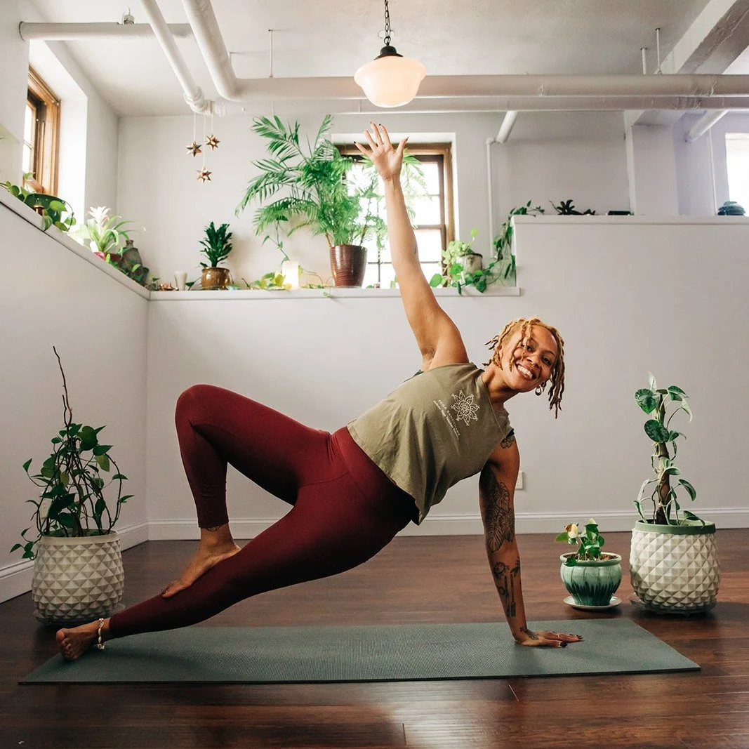 The light is changing, how are you experiencing sleeping and waking? 

Research shows us the value of morning rhythms and yoga, especially this time of year when the sun rises at a later time. 

Practicing yoga in the morning can help hormonal balanc
