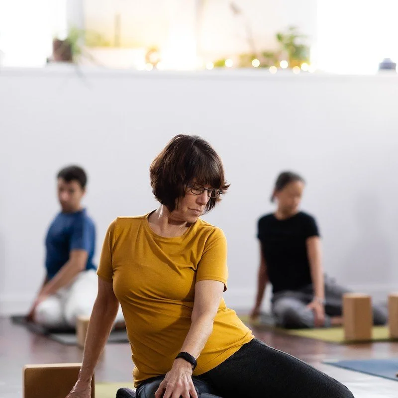 Living a modern life often encourages a disregulated nervous system. 

Too often, our mind and body are stuck in the mode of fight, flight, freeze, fawn or fib. Calming Yoga is a practice based on ancient wisdom and modern science that helps the nerv