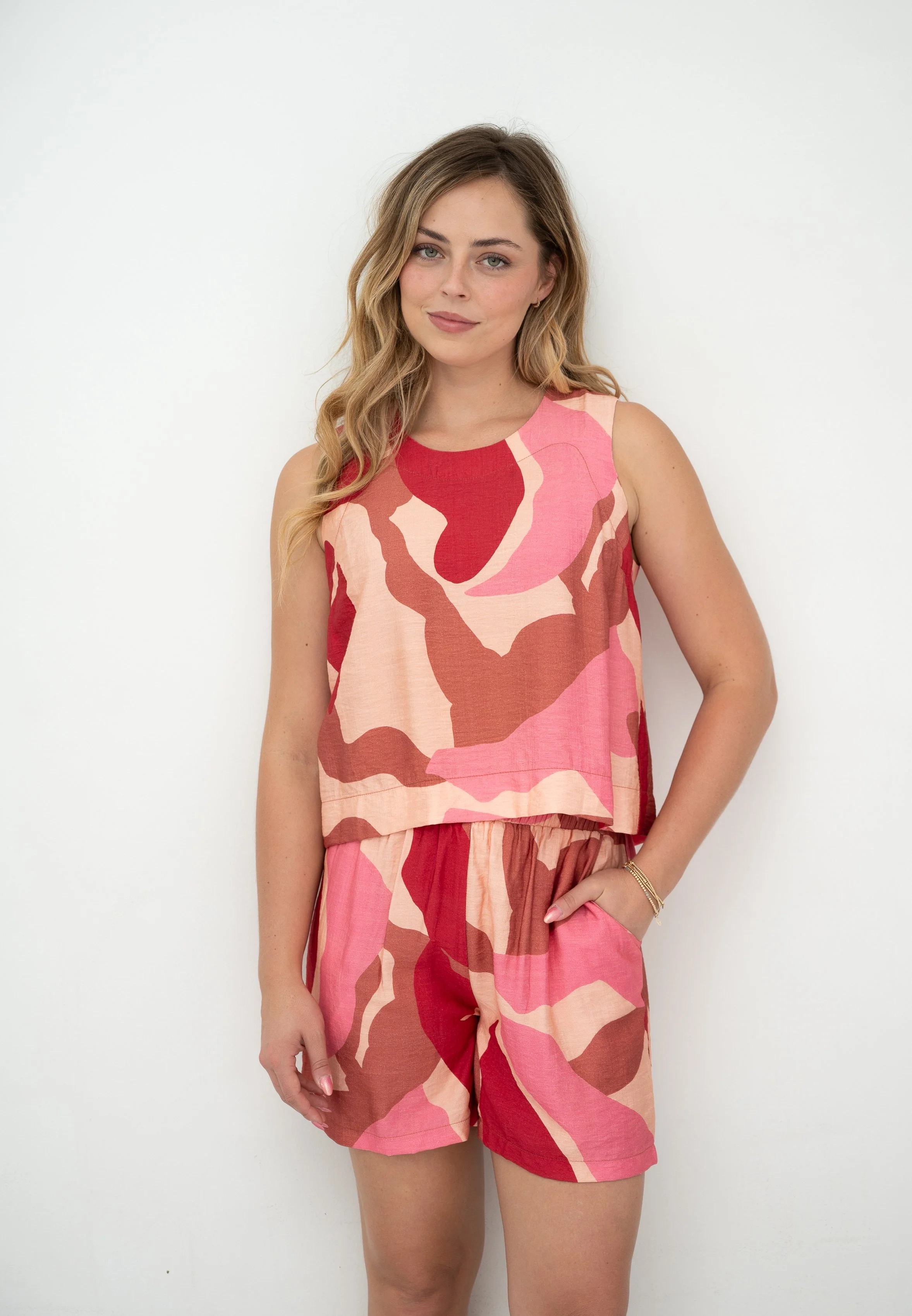 Code: P6272-1B | Pink | EXCLUSIVE PRINT  | 8-18 | Viscose blend