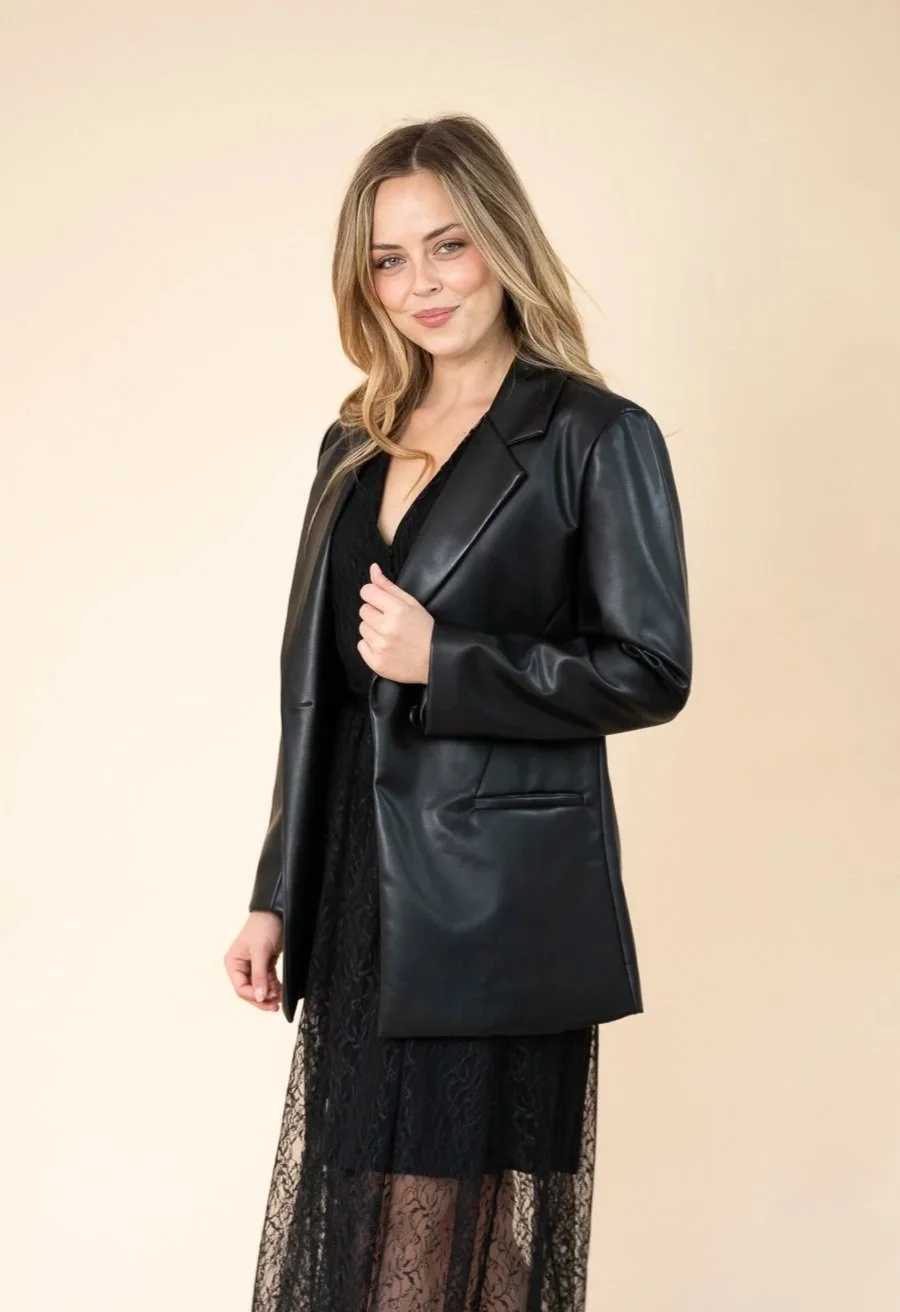Code: C2173B | Black & Chocolate | 8-16