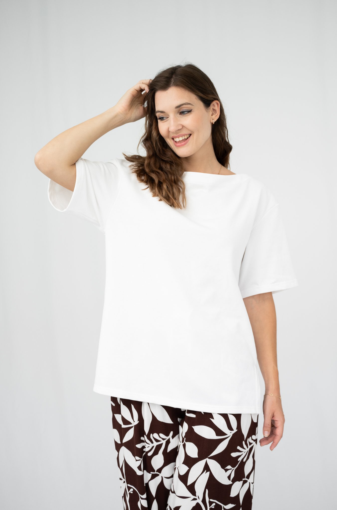 Code: T2037 | White, Red & Chocolate | S, M, L, XL | Cotton Jersey 