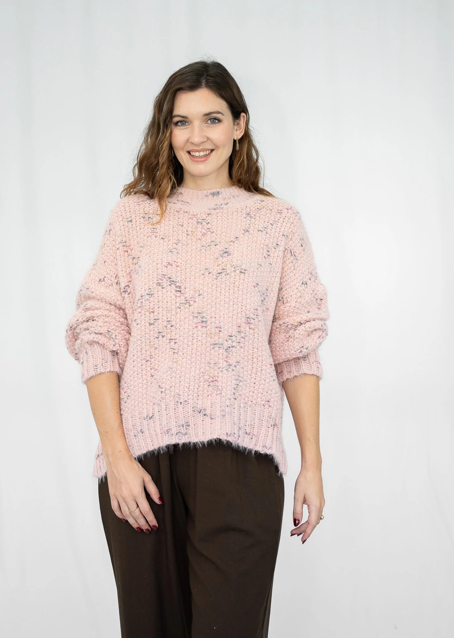 Code: K3358 | White & Pink | S/M & L/XL | Wool blend | 