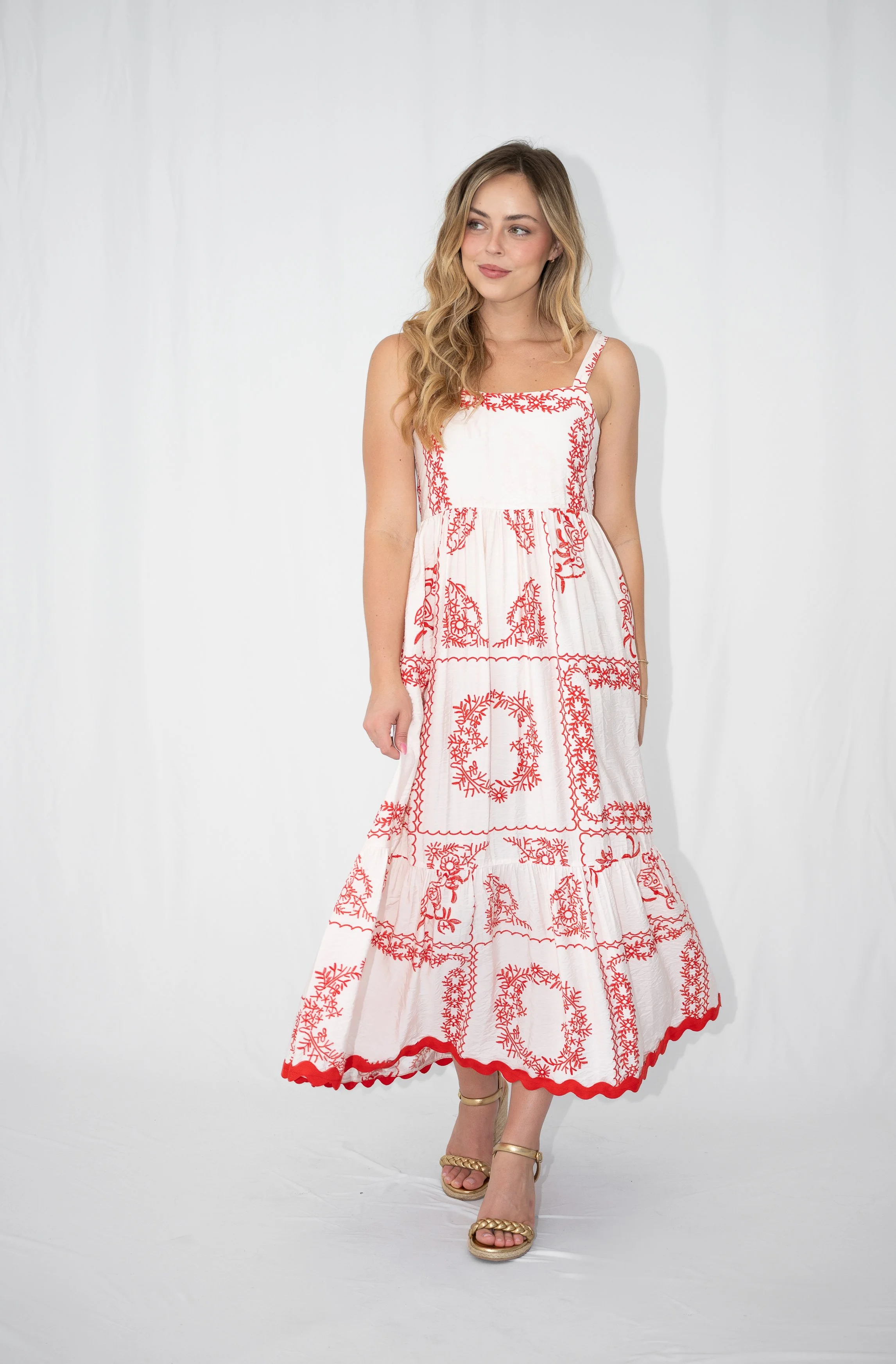 Code: D9278 | Green & Red | 8-18 | Viscose blend | 