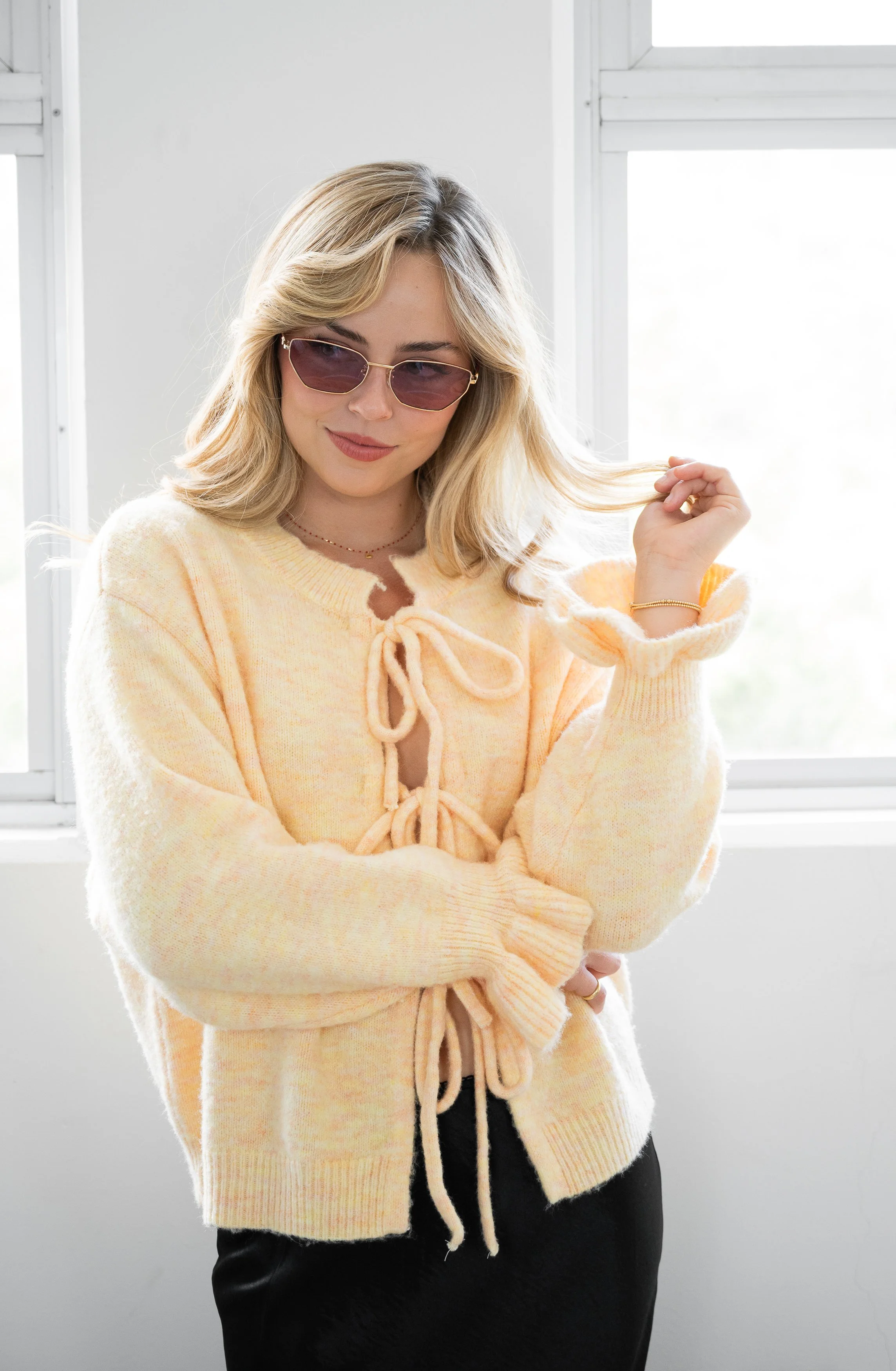 Code: K3436 | Butter Yellow, Natural & Black | S/M & L/XL | Wool blend