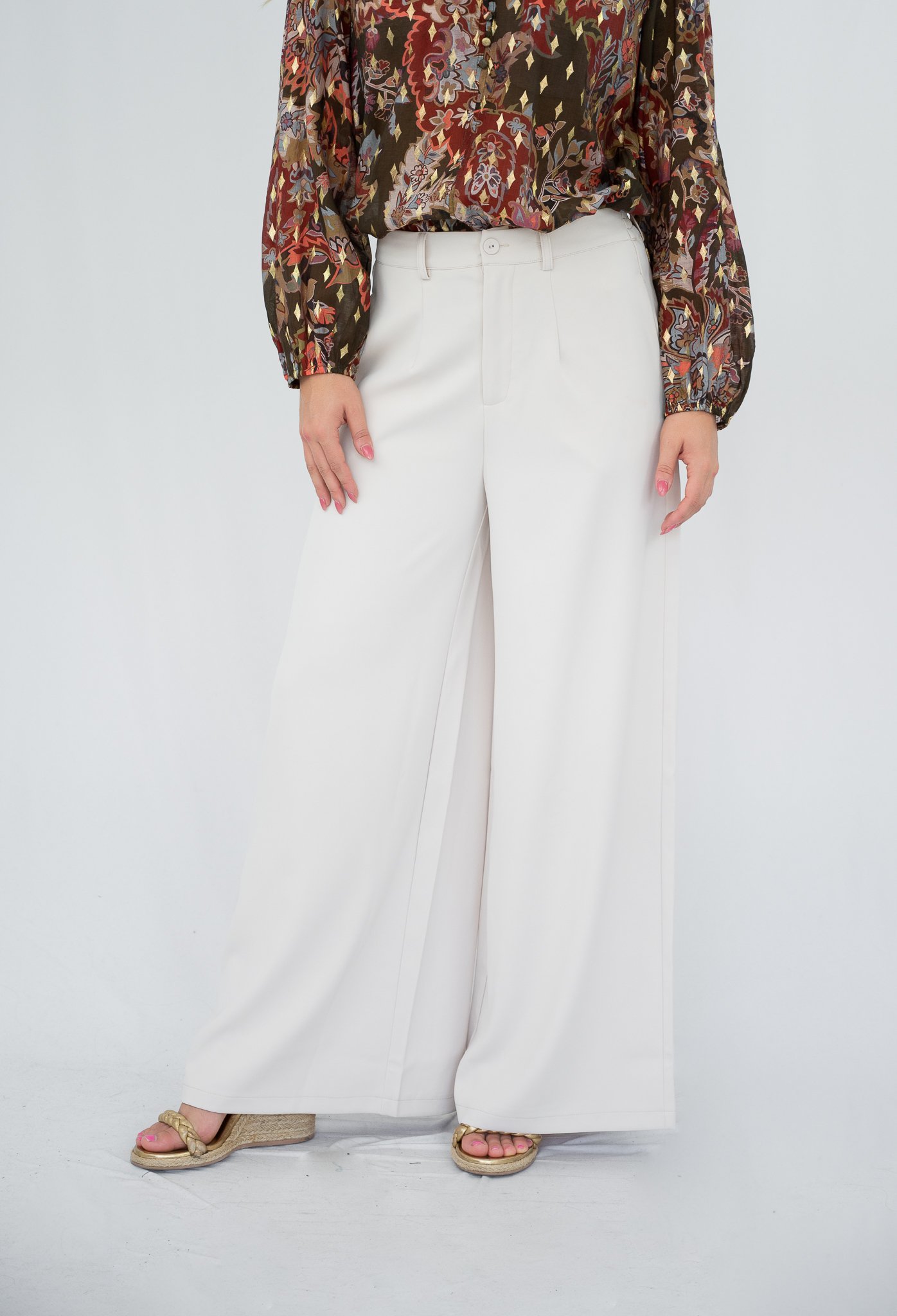 Code: P6303 | Black, Bone & Charcoal | 8-18 