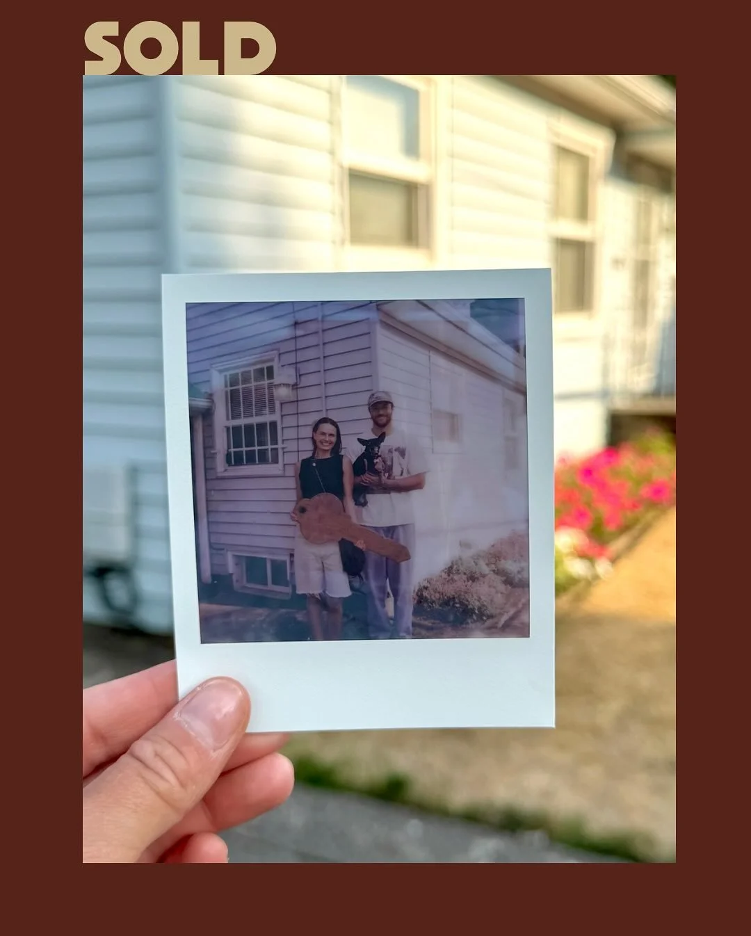 &bull;SOLD&bull; 🏡
〰️These cuties closed on this super sweet MCM time capsule last month, and I can&rsquo;t wait to see how they turn it into their home because Dyllan curates and sells the most amazing mid-century furniture pieces, so I know it wil