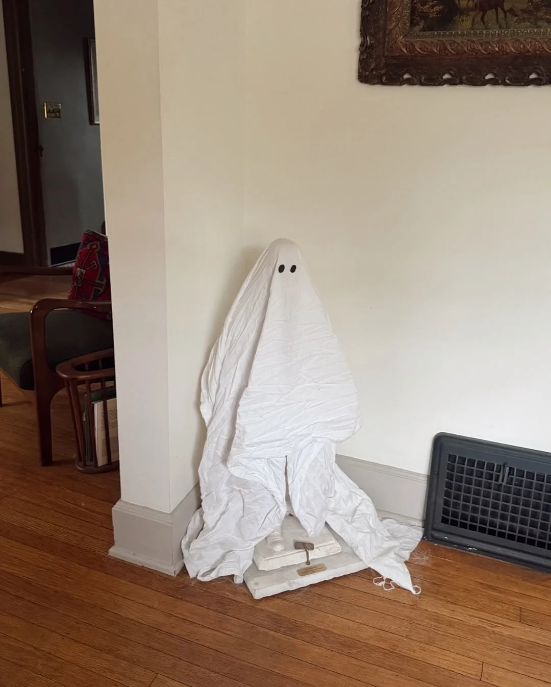 Ever been ghosted? As a realtor, it's nothing new. Buying a home can be overwhelming and haunting, I mean daunting. But don't worry, I&rsquo;m here to hell you, I mean tell you, I&rsquo;ll be there to stab your back, I mean have your back! - I'll gui