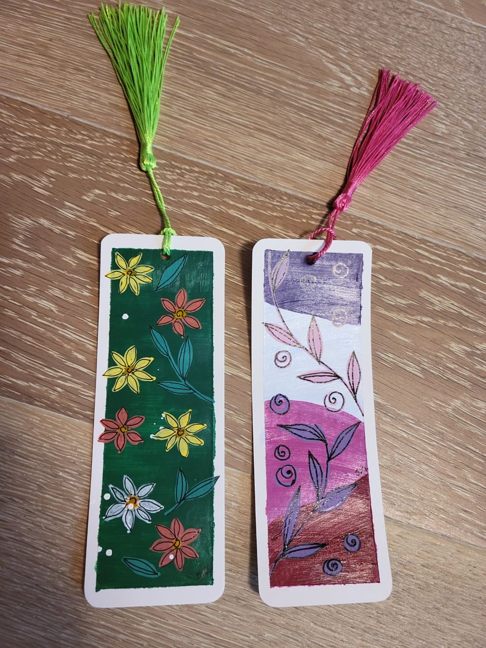 Bookmarks with tassels (sets of 2) — studiolo