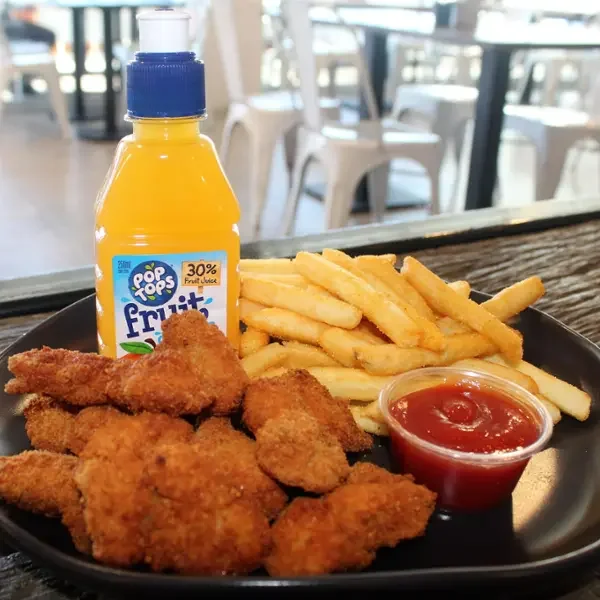  
 LIL CLUCKERS 
 
Free-range popcon chicken pieces, coated in a panko bread crumb, then deep fried, served with a side of fries.