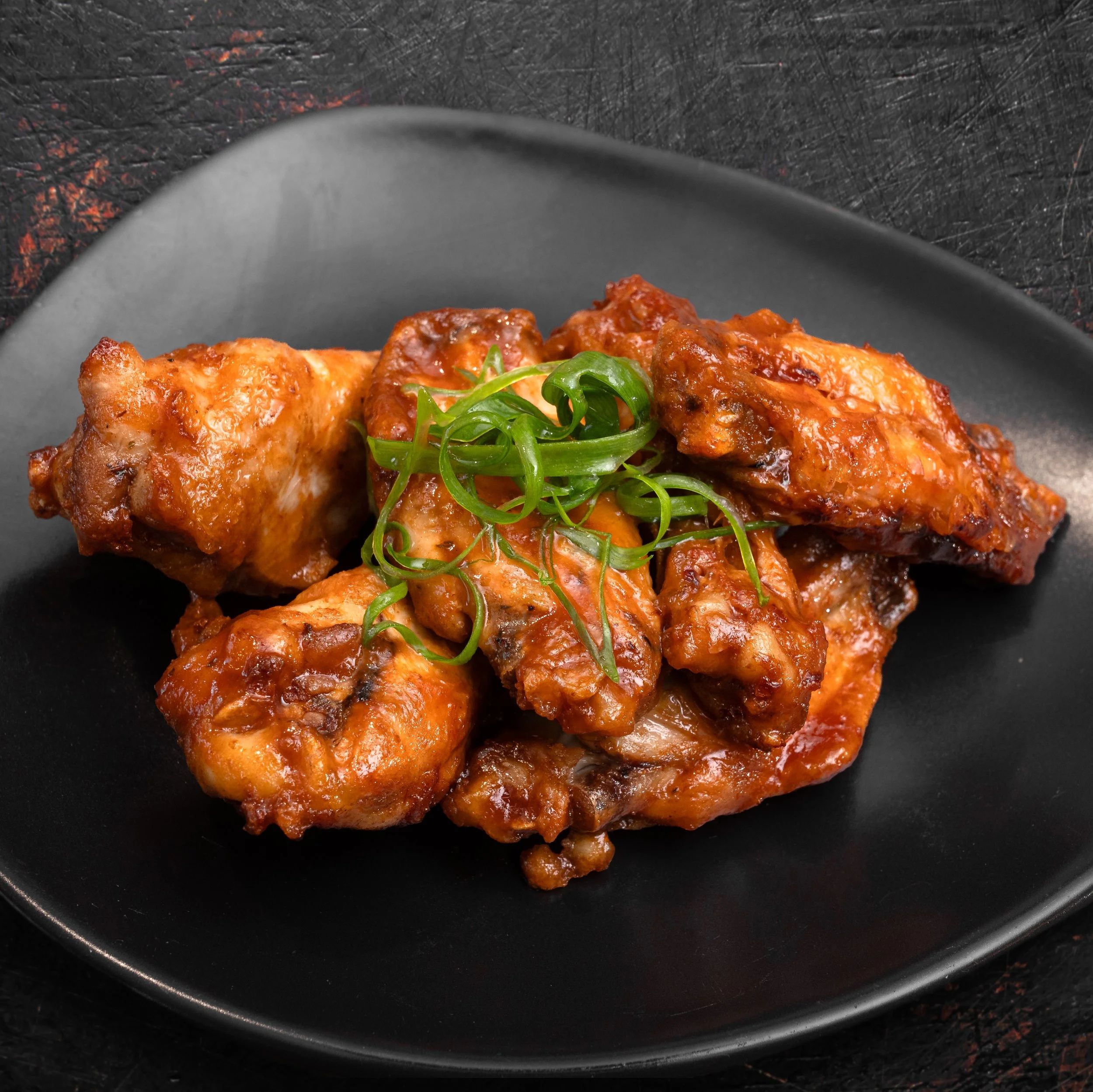  
 6 WINGETTES 
 
6 crispy chicken wings, coated in your choice of creamy BBQ sauce, buffalo hot sauce or cherry cola BBQ sauce.