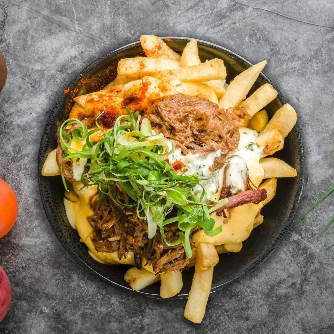  
 LOADED FRIES 
 
OMC loaded fries. Load your fries with a variety of toppings from pulled brisket to cheese sauce!