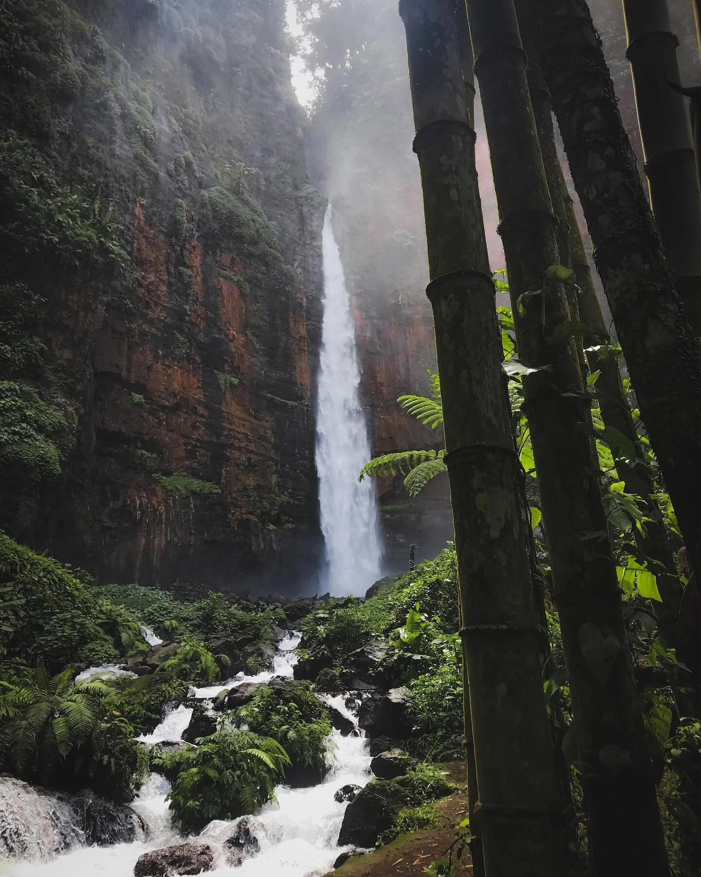 No one else around, so many things I can do. It&rsquo;s so beautiful and quite out here. It&rsquo;s so relaxing, except when it starts to get dark, it&rsquo;s kinda scary

#wonderfulindonesia
#beautifuldestinations #travel #traveling #voyaged #instag