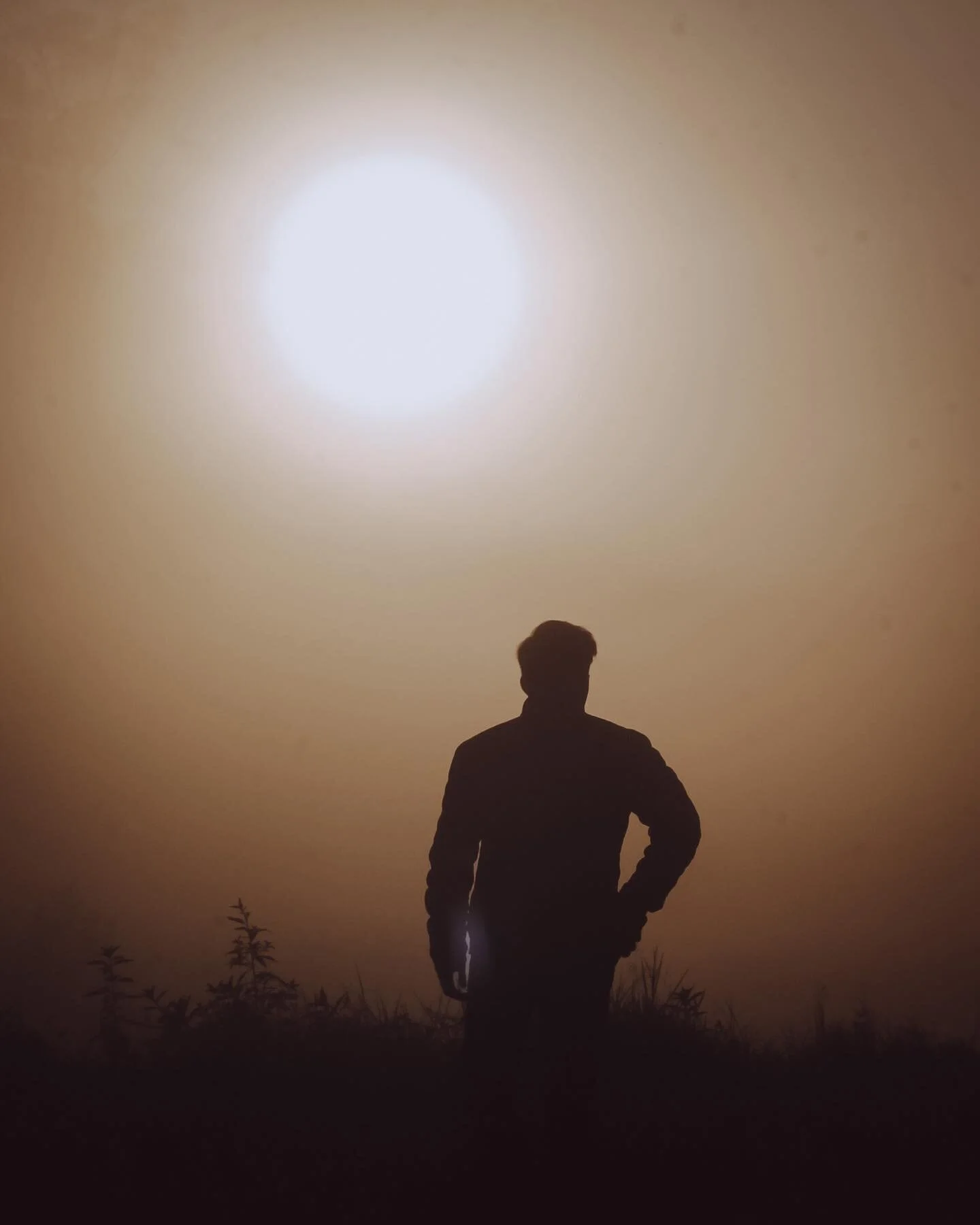 Ich kenne das Leben gut genug, um zu wissen, dass man nicht von den Dingen erwarten kann, für immer da zu sein oder stillzustehen, selbst wenn man es sich vom Herzen wünscht. Man kann nicht verhindern, dass Menschen sterben. Man kann sie nicht dara