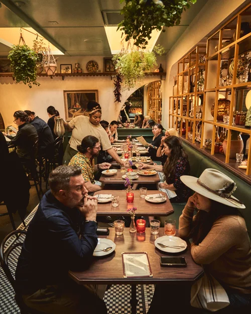Donna's, italian American restaurant in Sunset Boulevard, Echo Park, photo 2 of 4