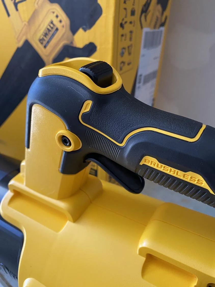 dewalt cordless leaf blower trigger