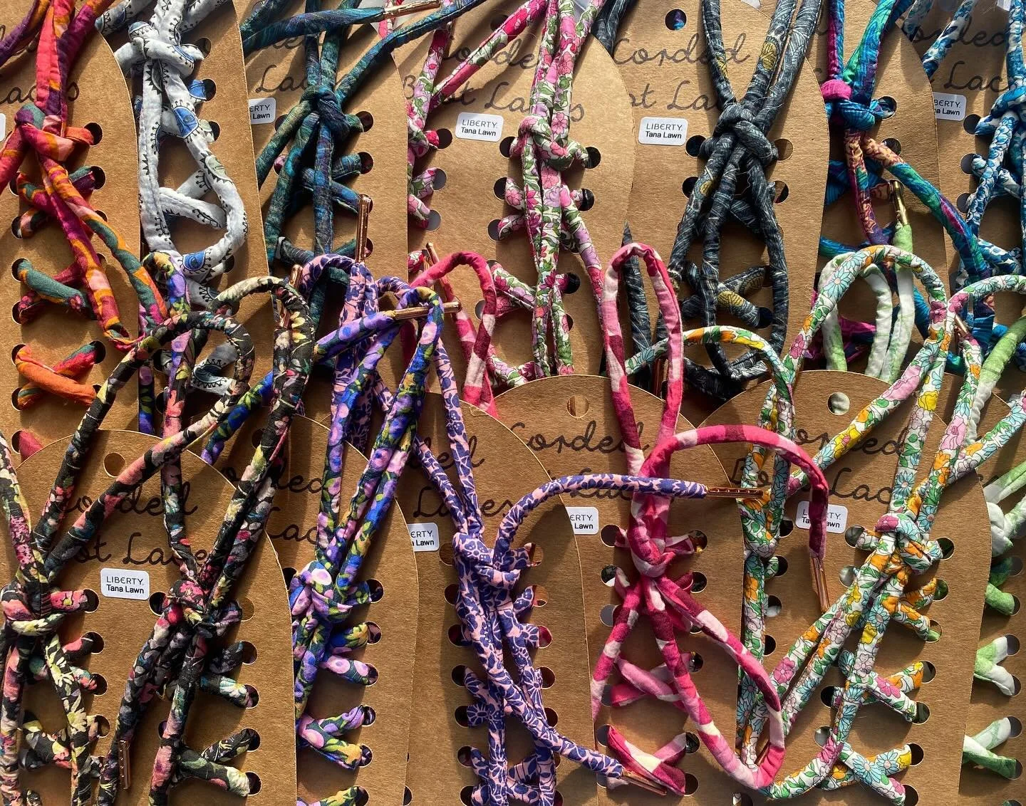 New laces up on the Etsy shop! Link in bio 🌹🌹