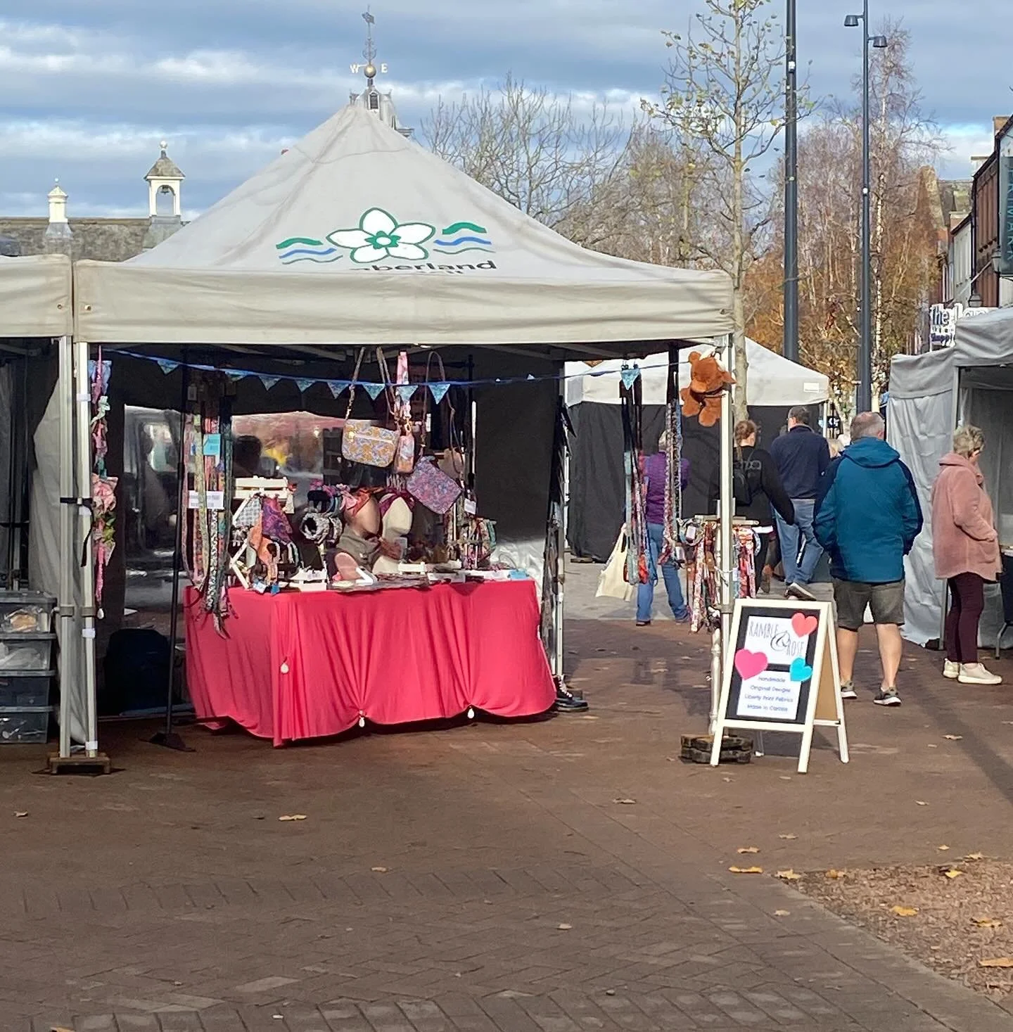 Here in Carlisle until 4! 🌹🌹