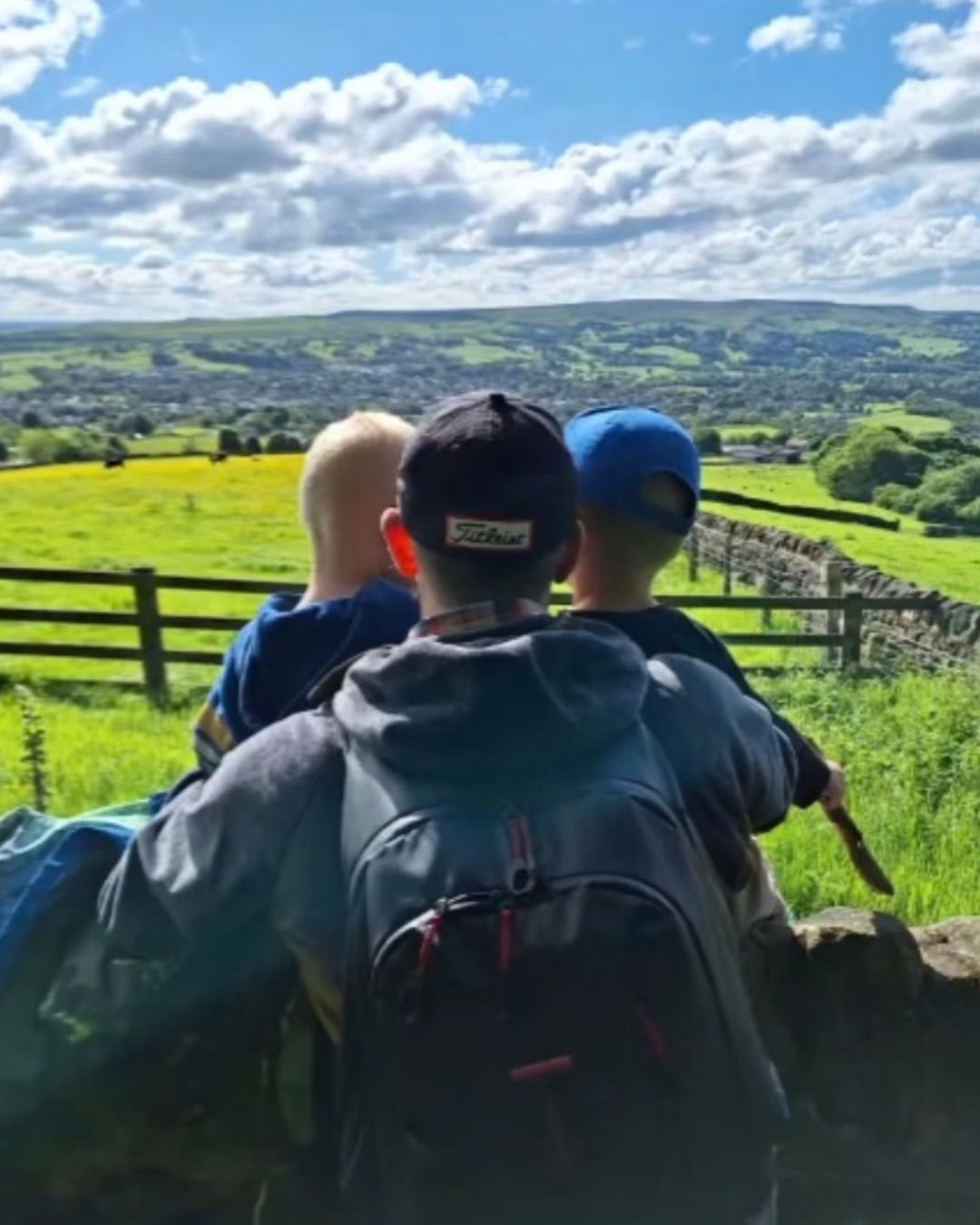 🌿 When it comes to adventure, we've got it covered.

Step off your pitch and Yorkshire is waiting... historic cities to wander, nature to lose yourself in, local food and drink to discover and some of Yorkshire's best family attractions on your door