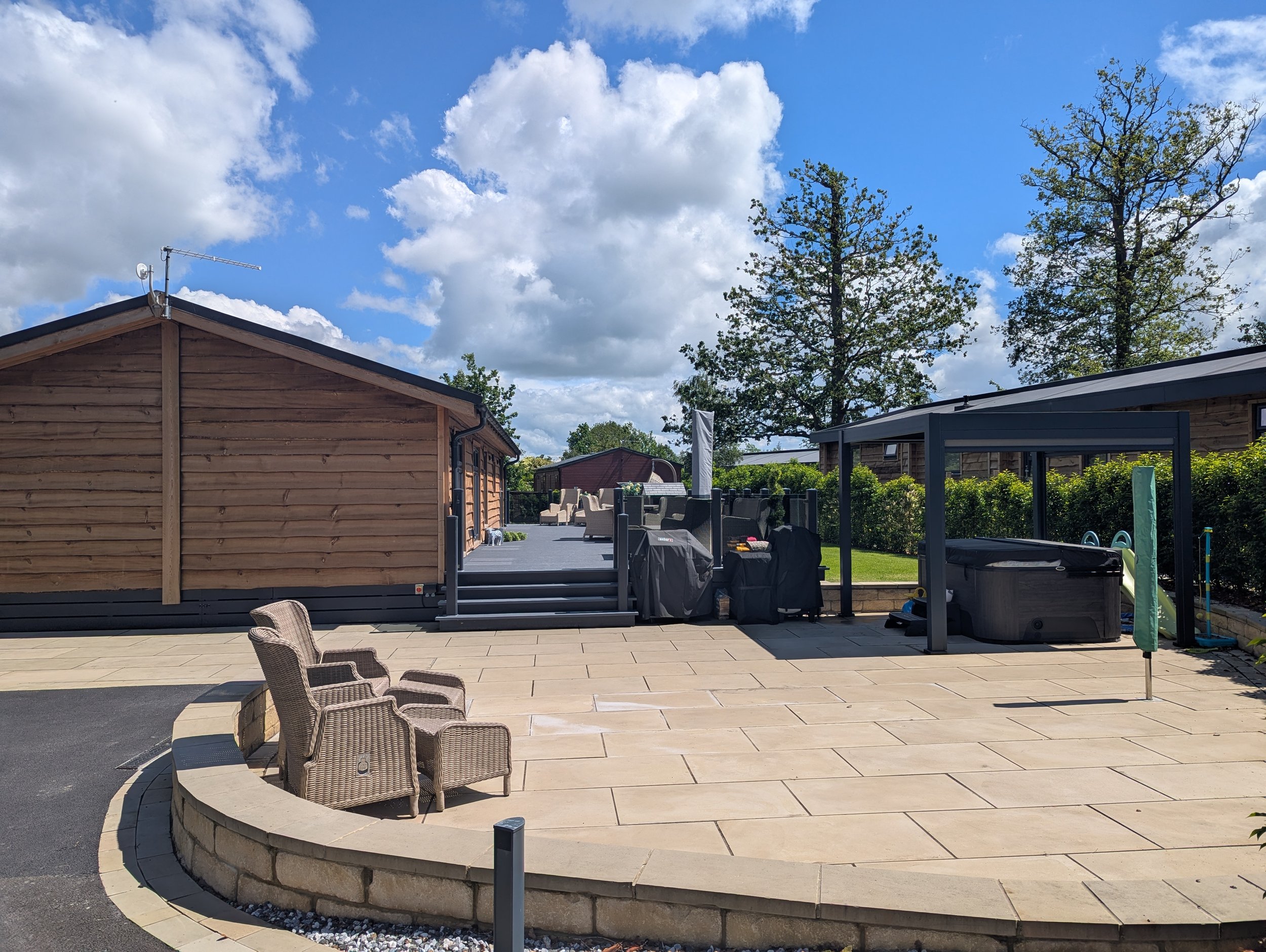 Oakwood Lodge 2.jpg