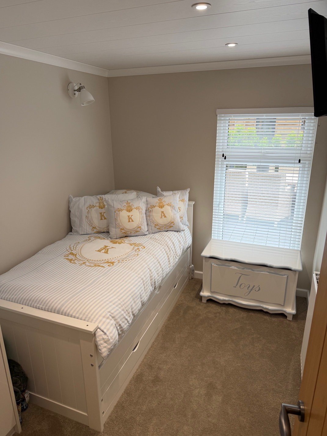 Bedroom.jpg