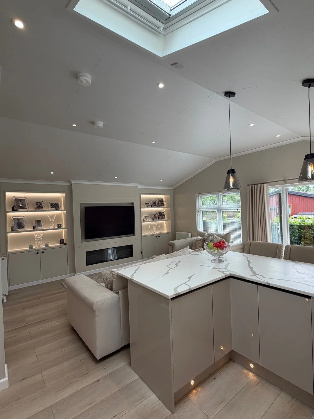 Kitchen 2.jpg