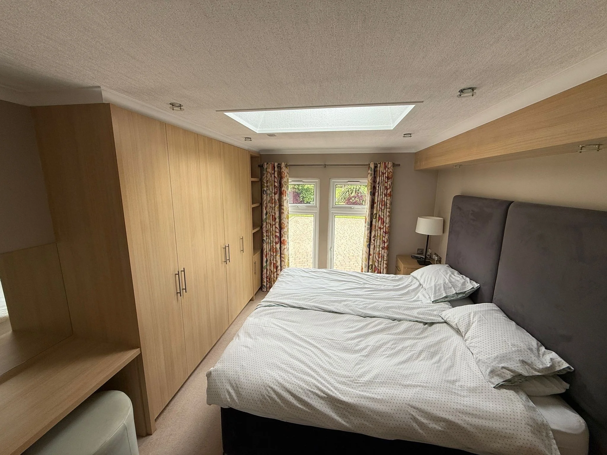 bedroom 4.jpg