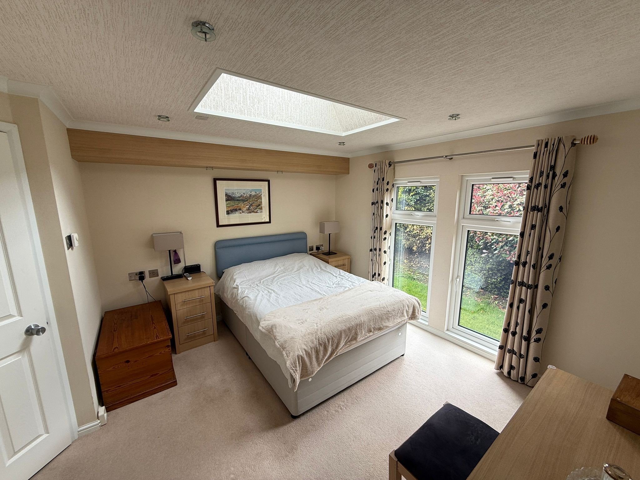 bedroom.jpg