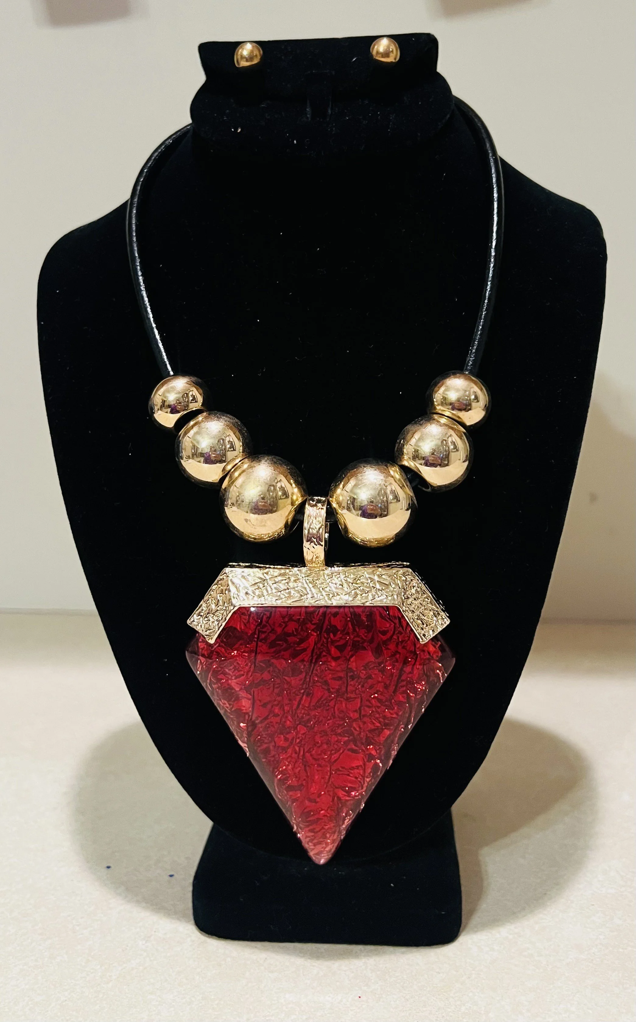 Arrowhead necklace.jpeg