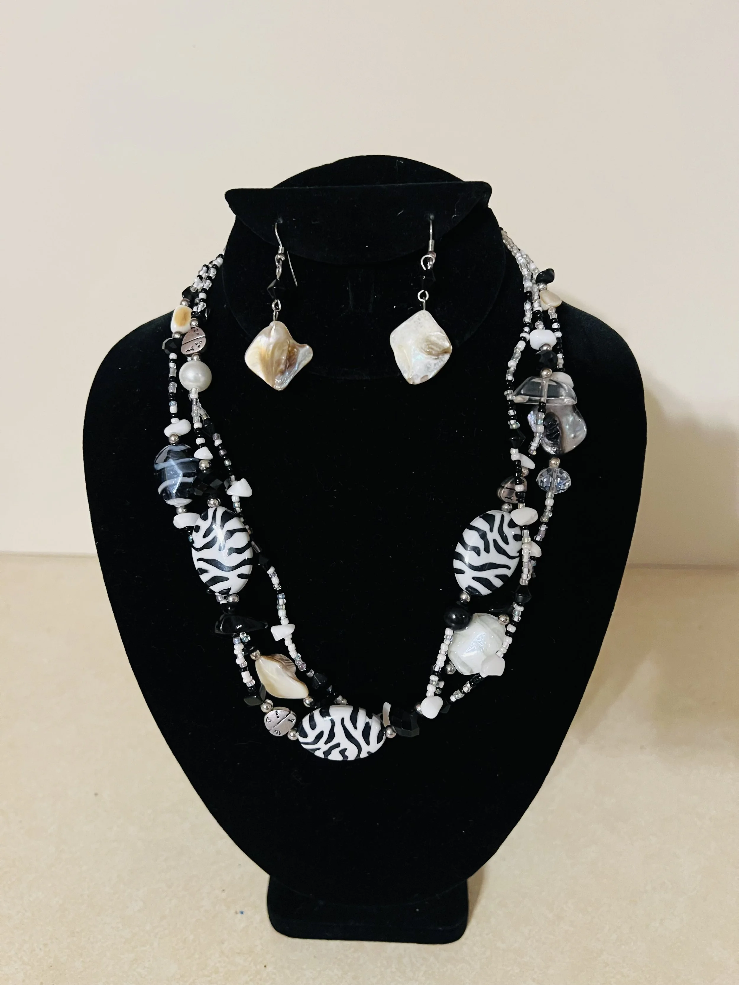 Leopard Shells Necklace Set