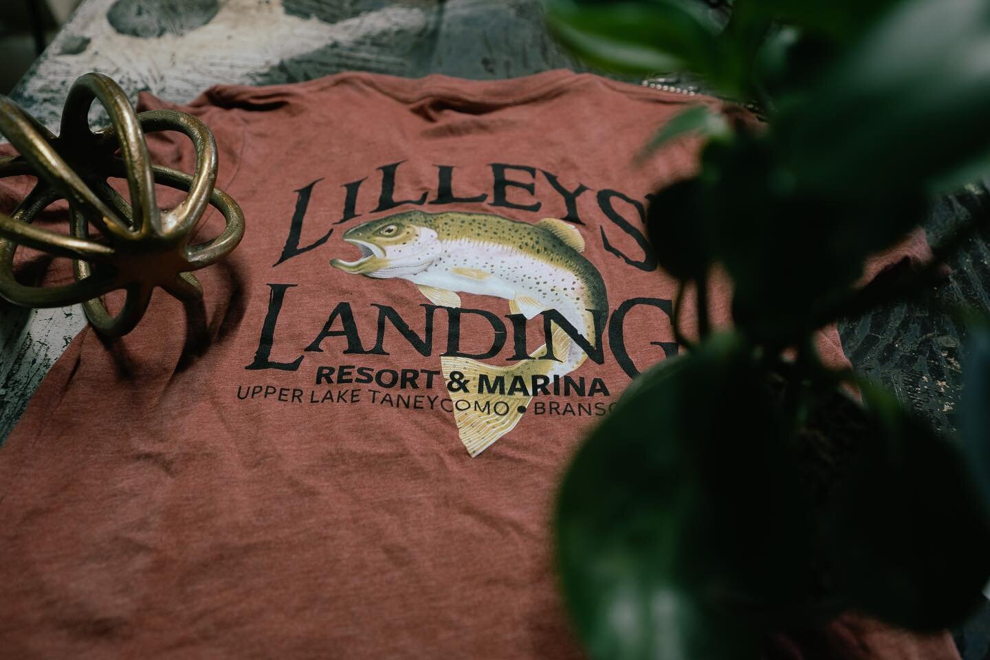 A nice 7 color classic for our friends at Lilley&rsquo;s Landing! 

&bull;

#screenprint #screenprinting #ryonet #roq #roqlife #printlife #lake #fishing #lilleyslanding #midwest #bransonmissouri #branson