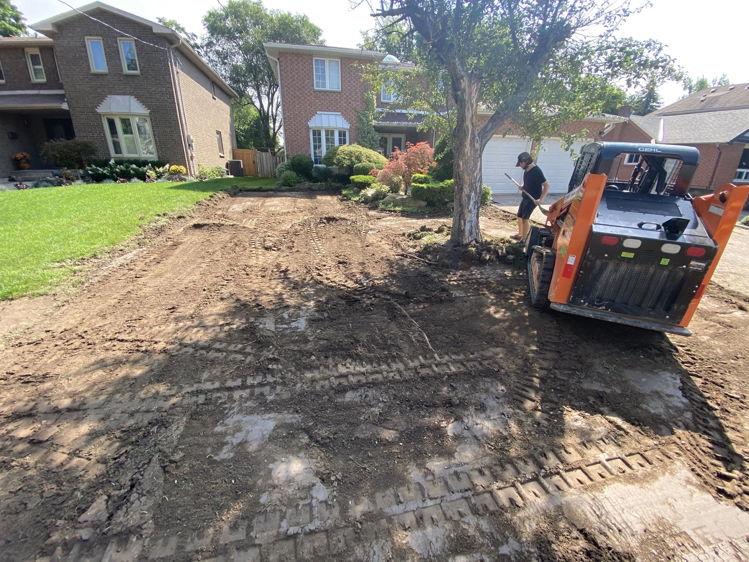 Sod Richmond Hill - Vaughan landscaping - King City landscape company