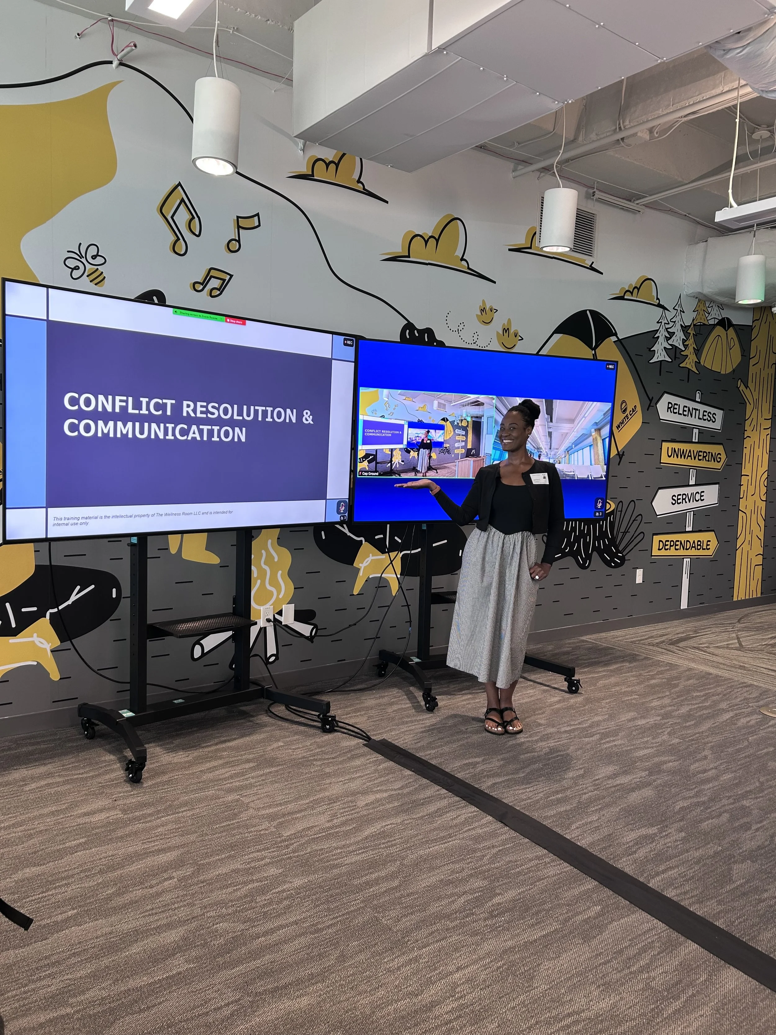 Workplace Communication Strategies to Improve Collaboration and Team Engagement