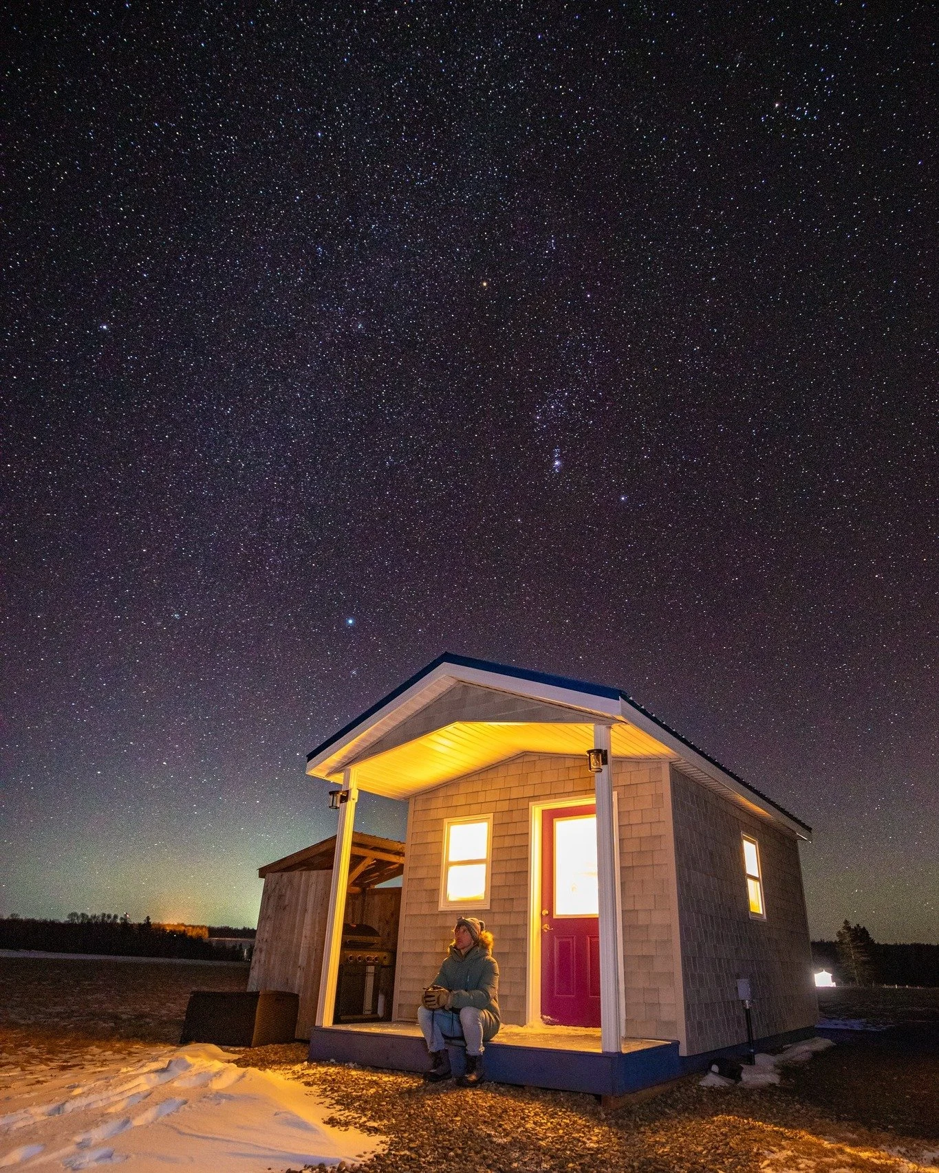 The winter nights are still quite long and dark this time of year, but it allows for the chance to observe the beautiful sky and do some stargazing

#winter #farmstay #stargazing #visitnovascotia #phonecamera 

📸 @a.foradventure @daveyandsky