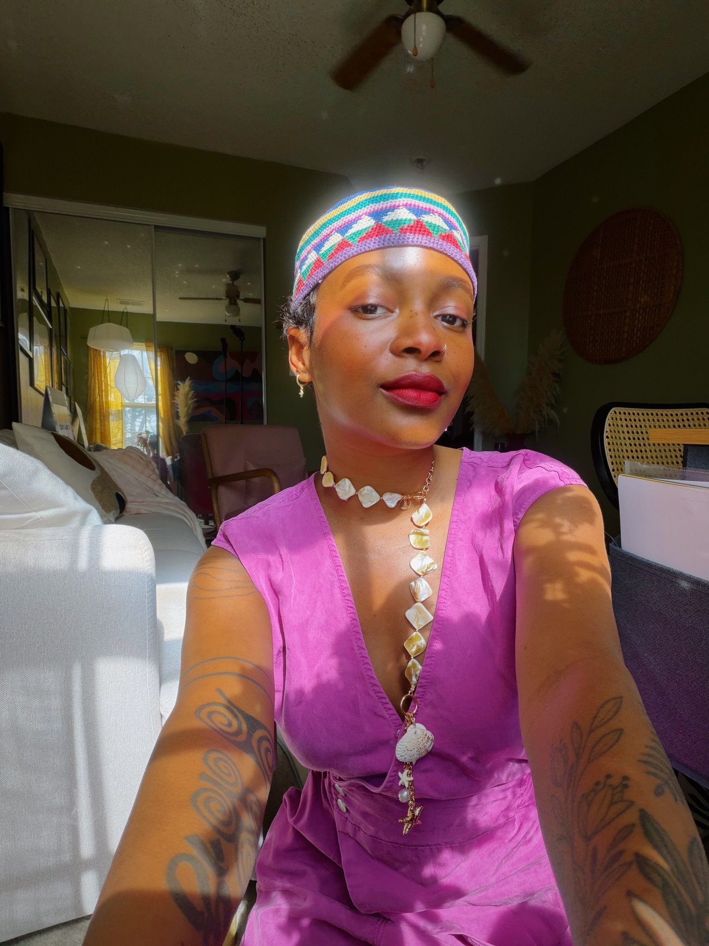 been obsessed with adorning my crown in kufi&rsquo;s 🤭💐✨💕