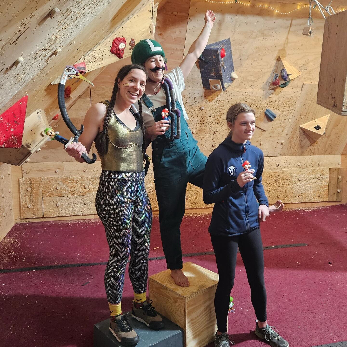 Congratulations to our podium finishers from our &lsquo;Coopa Troopa&rsquo; competition this past weekend 🏆

Women&rsquo;s Podium:
🥇 @coreybu 
🥈 @roz9reynolds 
🥉 @loo_climber 

Men&rsquo;s Podium:
🥇 @keenan_panda 
🥈 @sam.serra_ 
🥉 @gmeliellis 