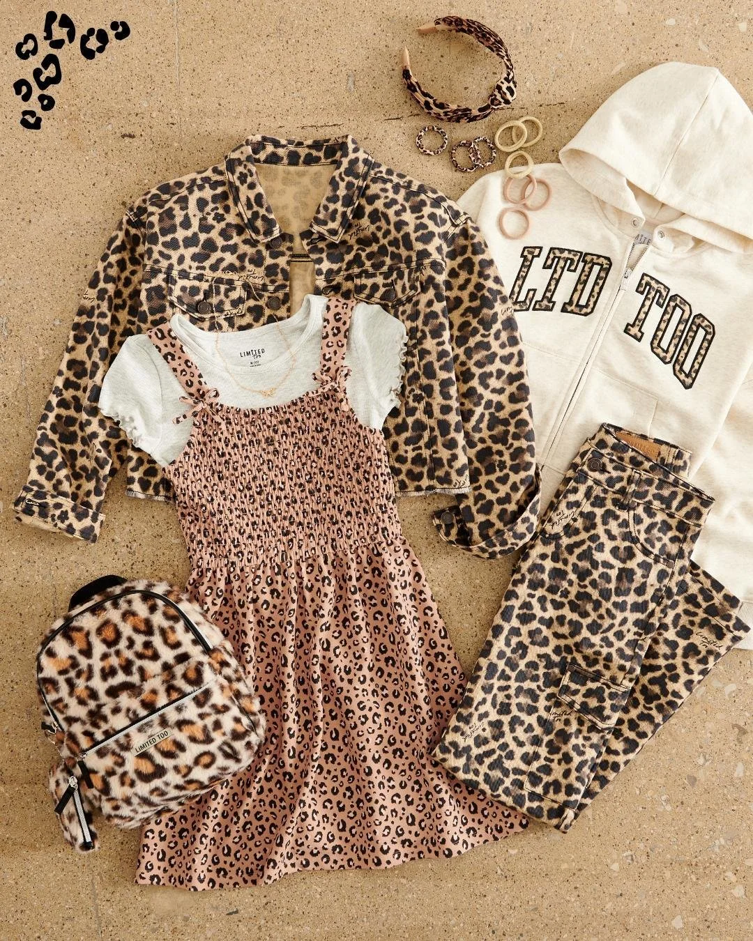 Some trends fade...this one claws back every time. 

Shop the new drop @ link in bio
