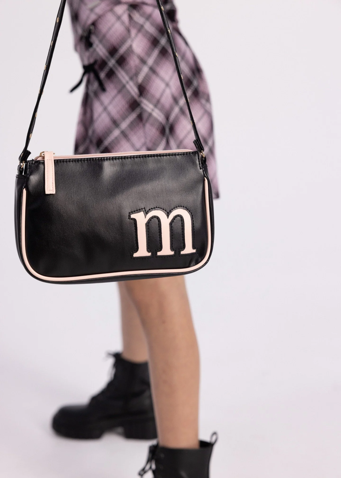 so we have some news...
the initial bag is BACK 💿✨🌸