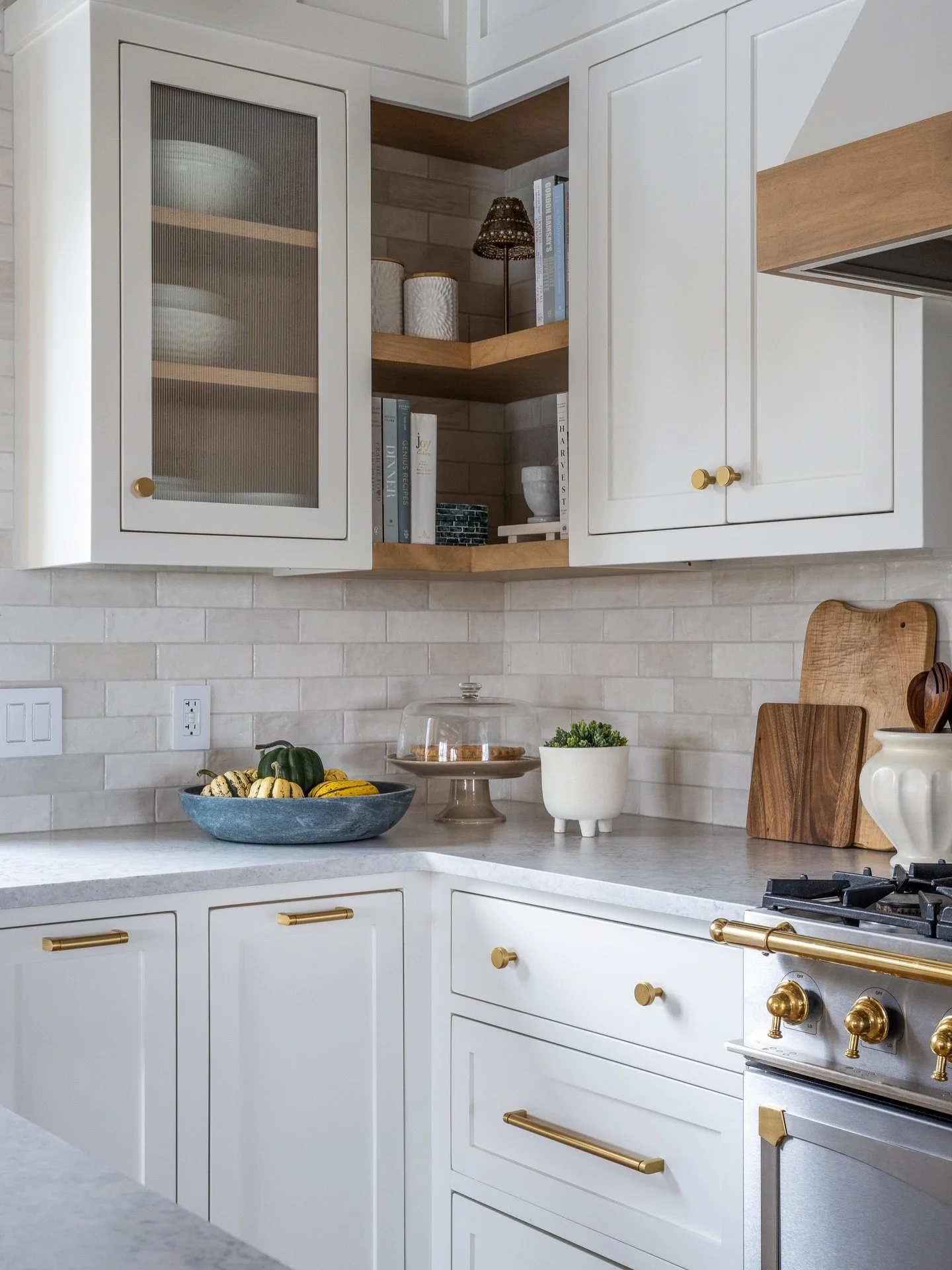 a bite-sized guide to styling open shelves &rarr;

Not only do I love the look of open shelves (major visual interest!), they&rsquo;re also super functional. Fill them with items you reach for regularly (your favourite cookbook, a jar of coffee beans