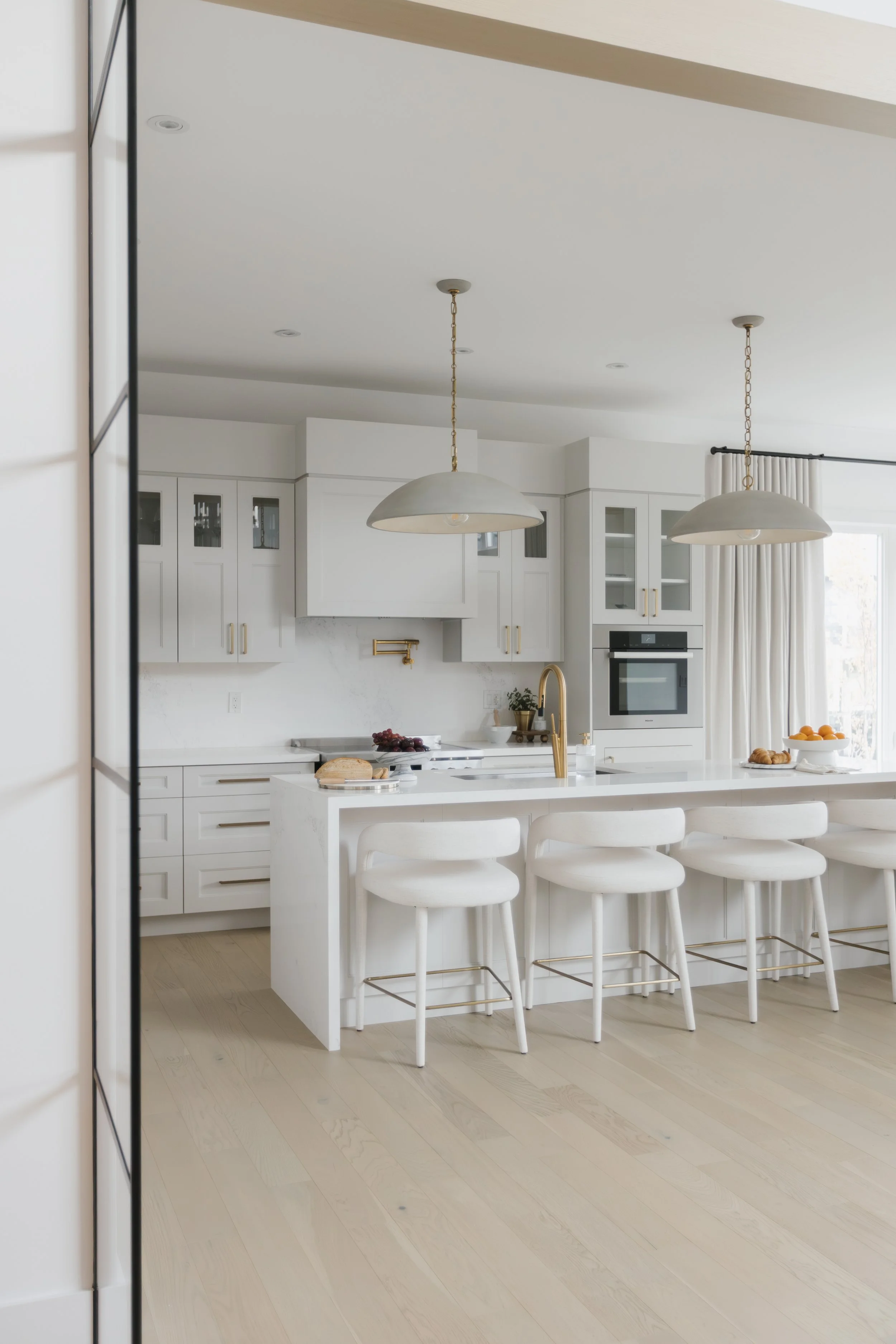 LEAH SIMPSON DESIGN COLLINGWOOD BARRIE MUSKOKA TORONTO INTERIOR DESIGNER