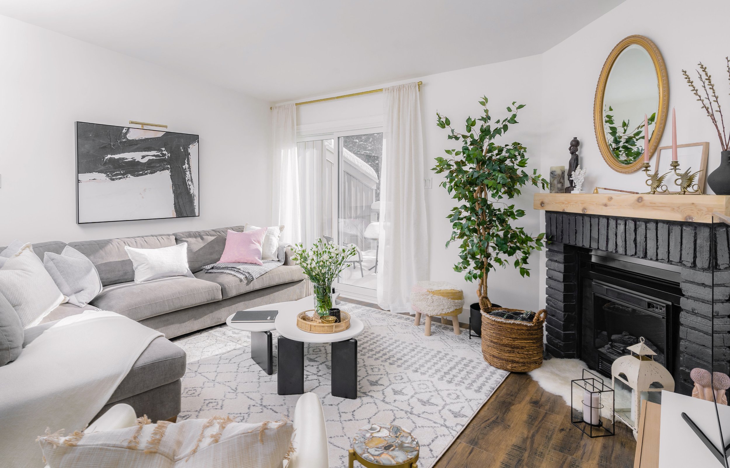 Leah Simpson Design modern living room white black interior styling