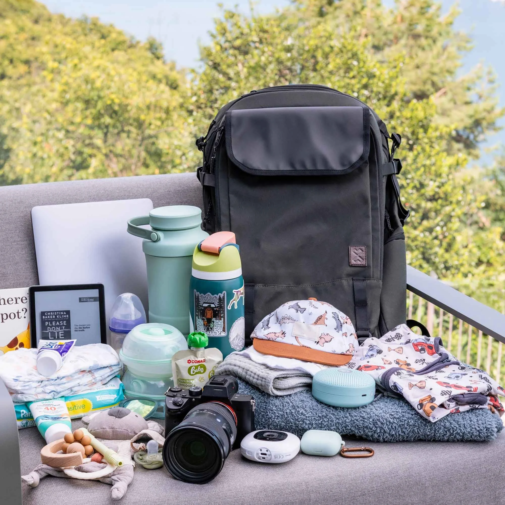 Adventureproof-backpack-while-traveling.jpg